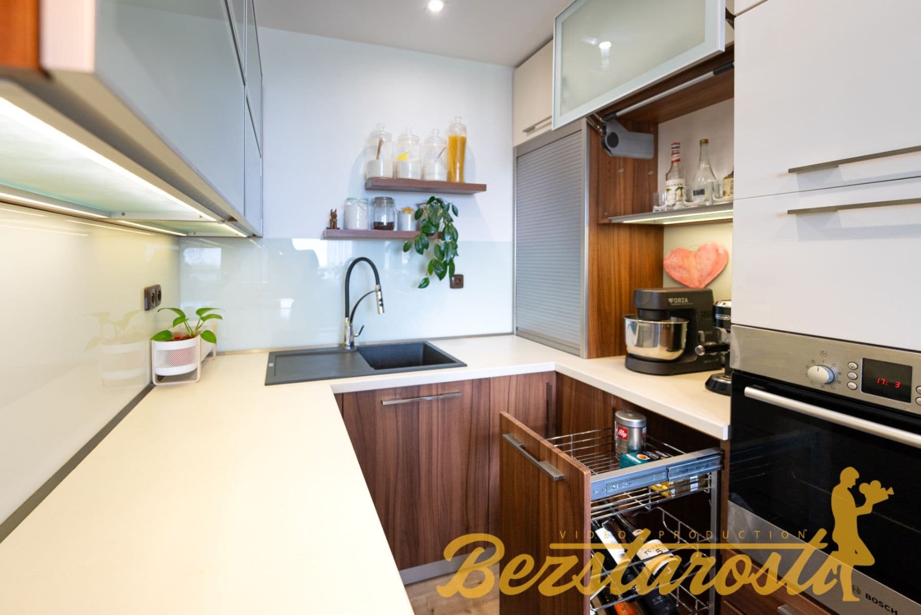 Predaj bytu 3-izbový 73 m², Přecechtělova, Praha, Praha Predaj bytu 3-izbový 73 m², Přecechtělova, Praha, Praha