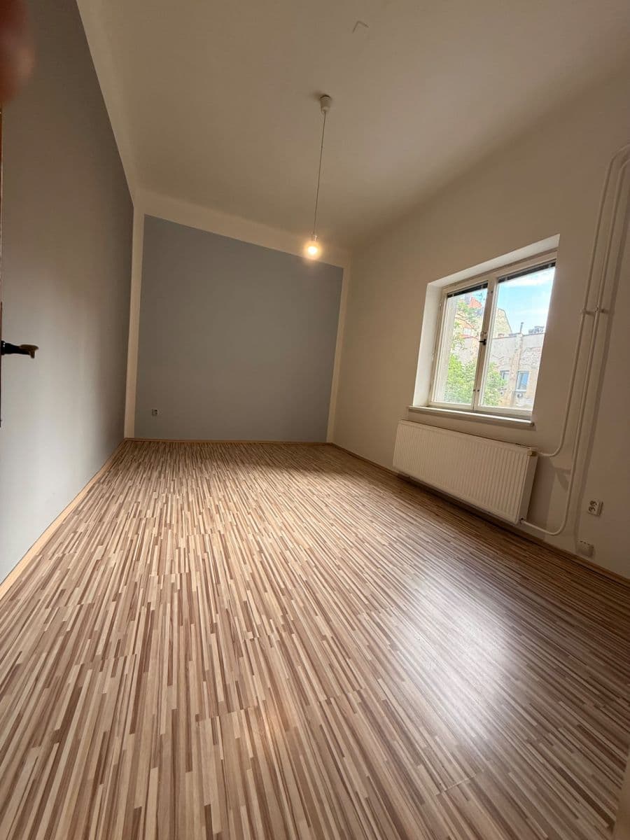 Prenájom bytu 3-izbový 81 m², Zámecká, Ostrava, Moravskoslezský kraj Prenájom bytu 3-izbový 81 m², Zámecká, Ostrava, Moravskoslezský kraj