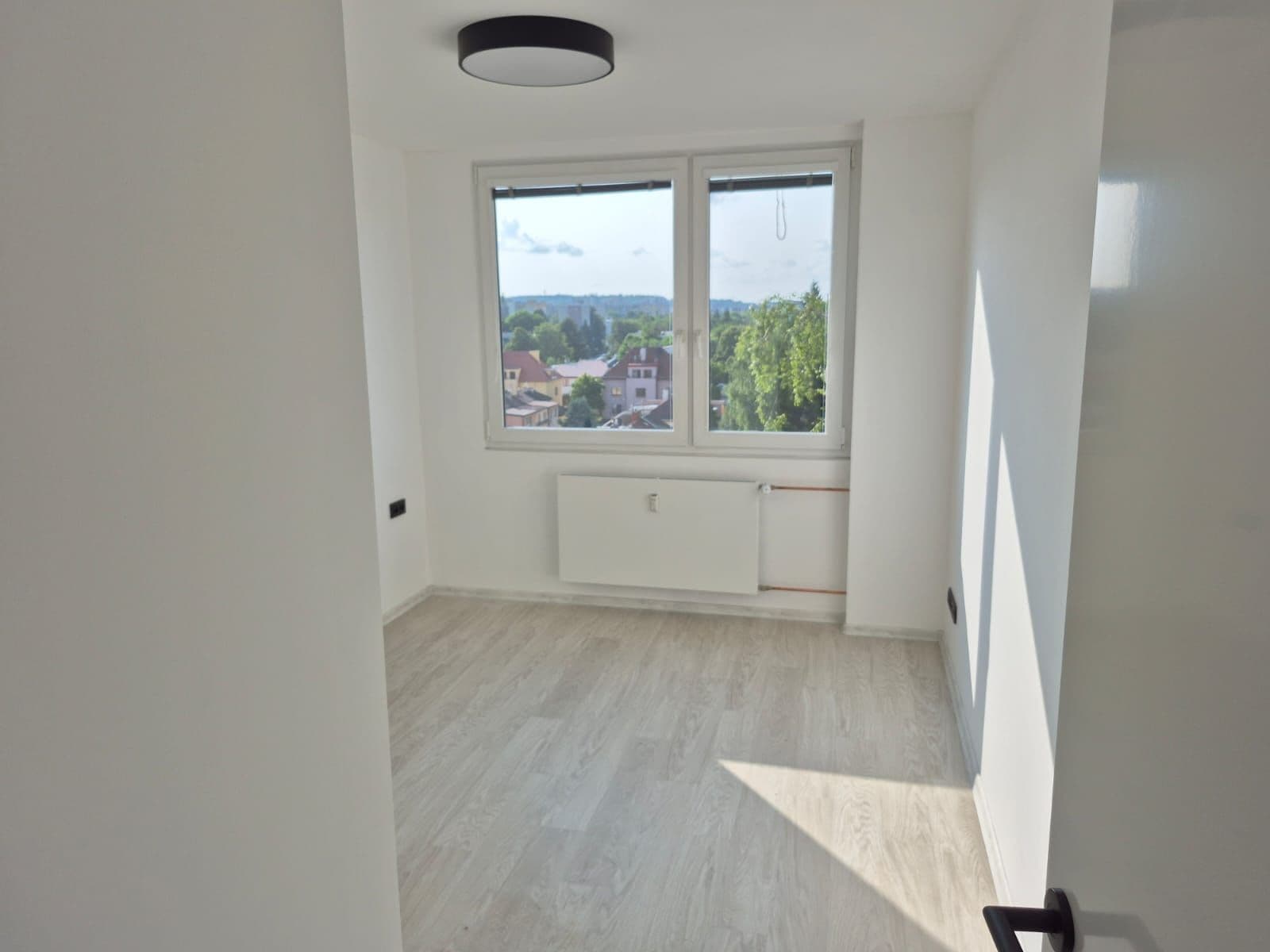 Prenájom bytu 3-izbový 70 m², Zárybská, Praha, Praha Prenájom bytu 3-izbový 70 m², Zárybská, Praha, Praha