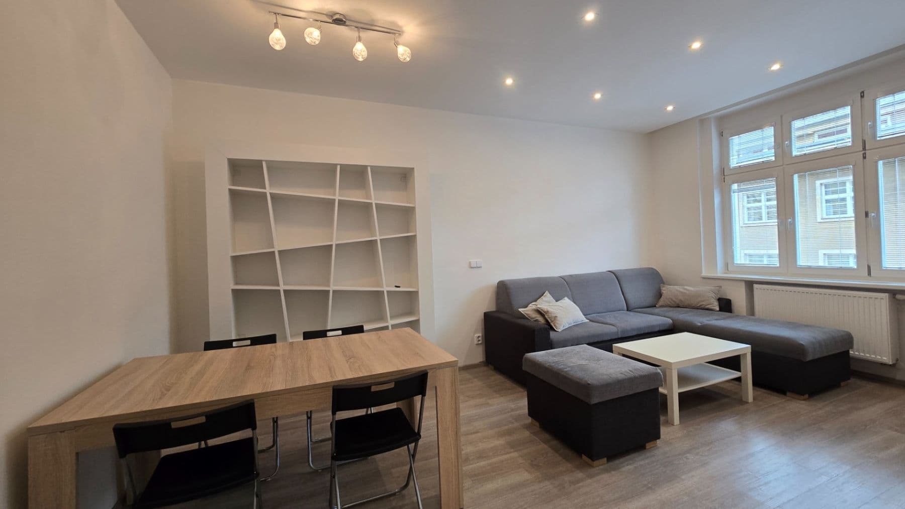 Prenájom bytu 2-izbový 54 m², Bulharská, Praha, Praha Prenájom bytu 2-izbový 54 m², Bulharská, Praha, Praha