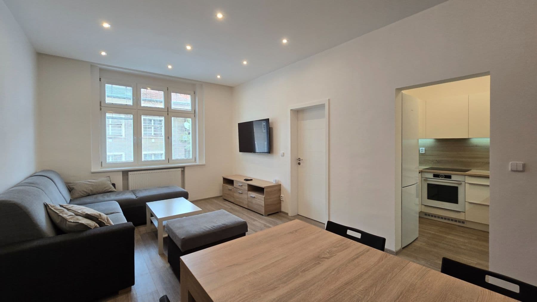 Prenájom bytu 2-izbový 54 m², Bulharská, Praha, Praha Prenájom bytu 2-izbový 54 m², Bulharská, Praha, Praha