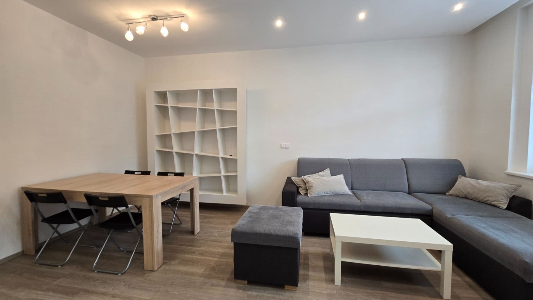 Prenájom bytu 2-izbový 54 m², Bulharská, Praha, Praha Prenájom bytu 2-izbový 54 m², Bulharská, Praha, Praha