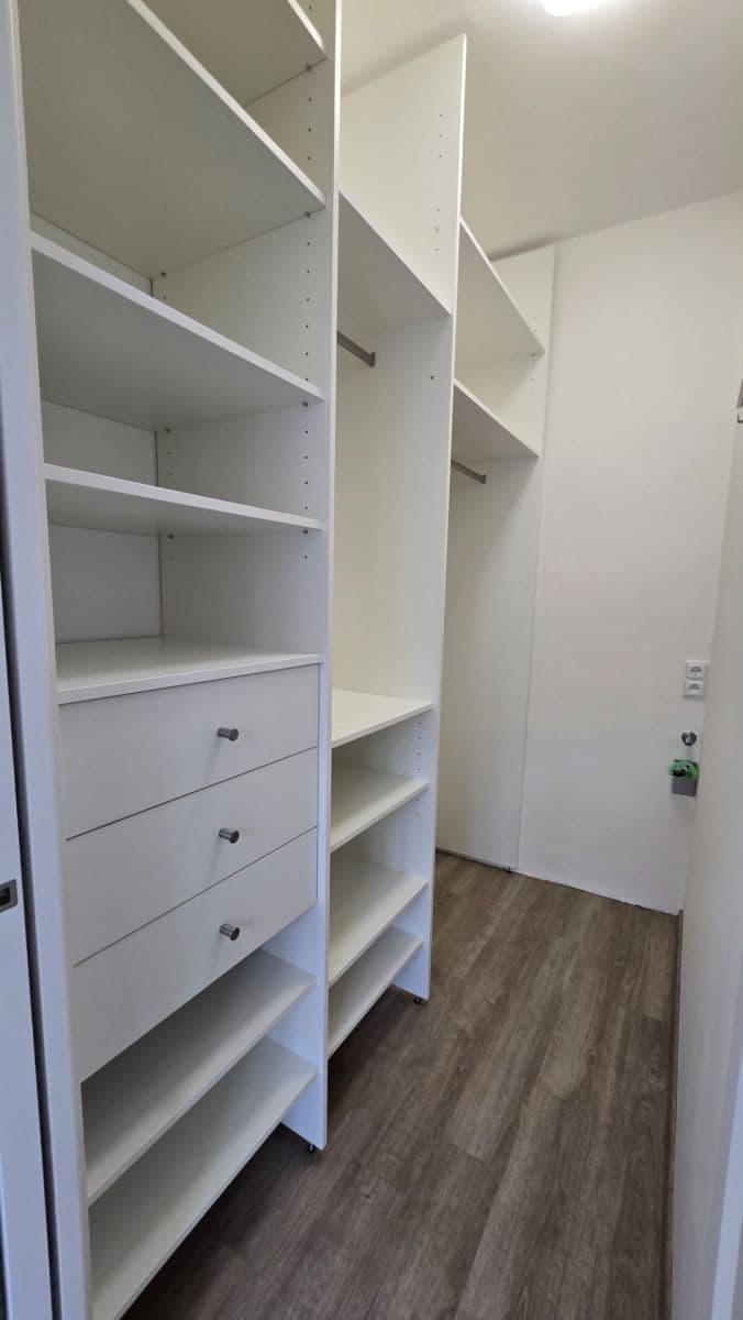 Prenájom bytu 2-izbový 54 m², Bulharská, Praha, Praha Prenájom bytu 2-izbový 54 m², Bulharská, Praha, Praha