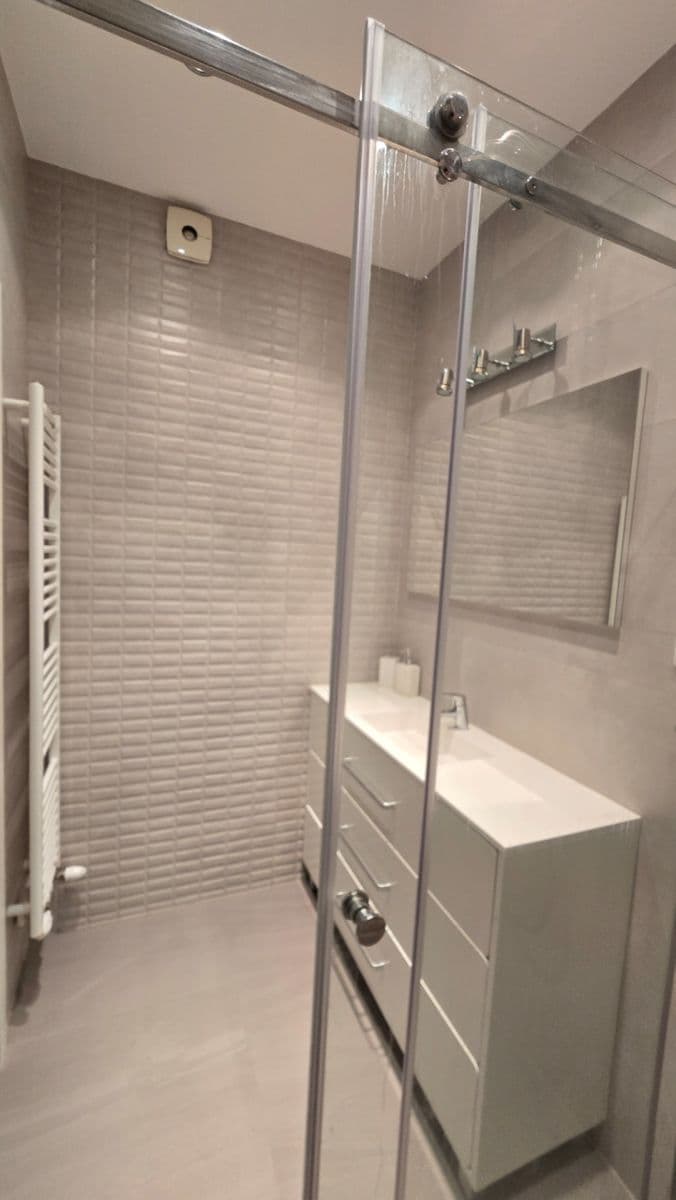 Prenájom bytu 2-izbový 54 m², Bulharská, Praha, Praha Prenájom bytu 2-izbový 54 m², Bulharská, Praha, Praha