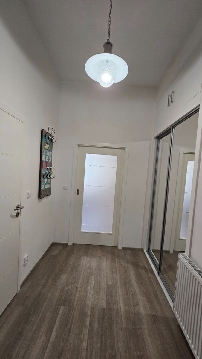 Prenájom bytu 2-izbový 54 m², Bulharská, Praha, Praha Prenájom bytu 2-izbový 54 m², Bulharská, Praha, Praha