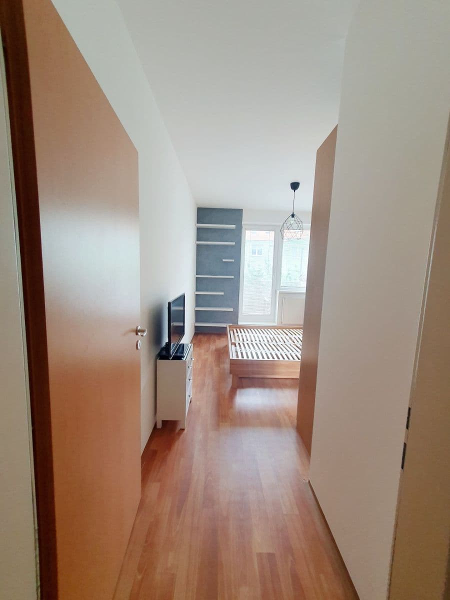 Prenájom bytu 2-izbový 46 m², Herlíkovická, Praha, Praha Prenájom bytu 2-izbový 46 m², Herlíkovická, Praha, Praha
