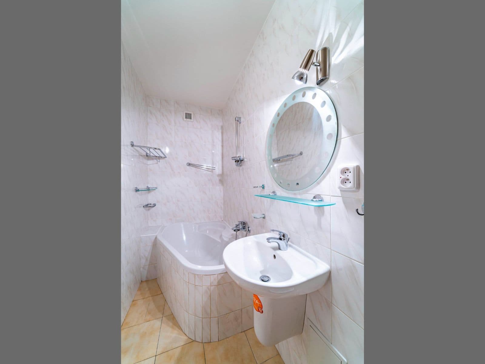 Prenájom bytu 2-izbový 55 m², Braunerova, Praha, Praha Prenájom bytu 2-izbový 55 m², Braunerova, Praha, Praha