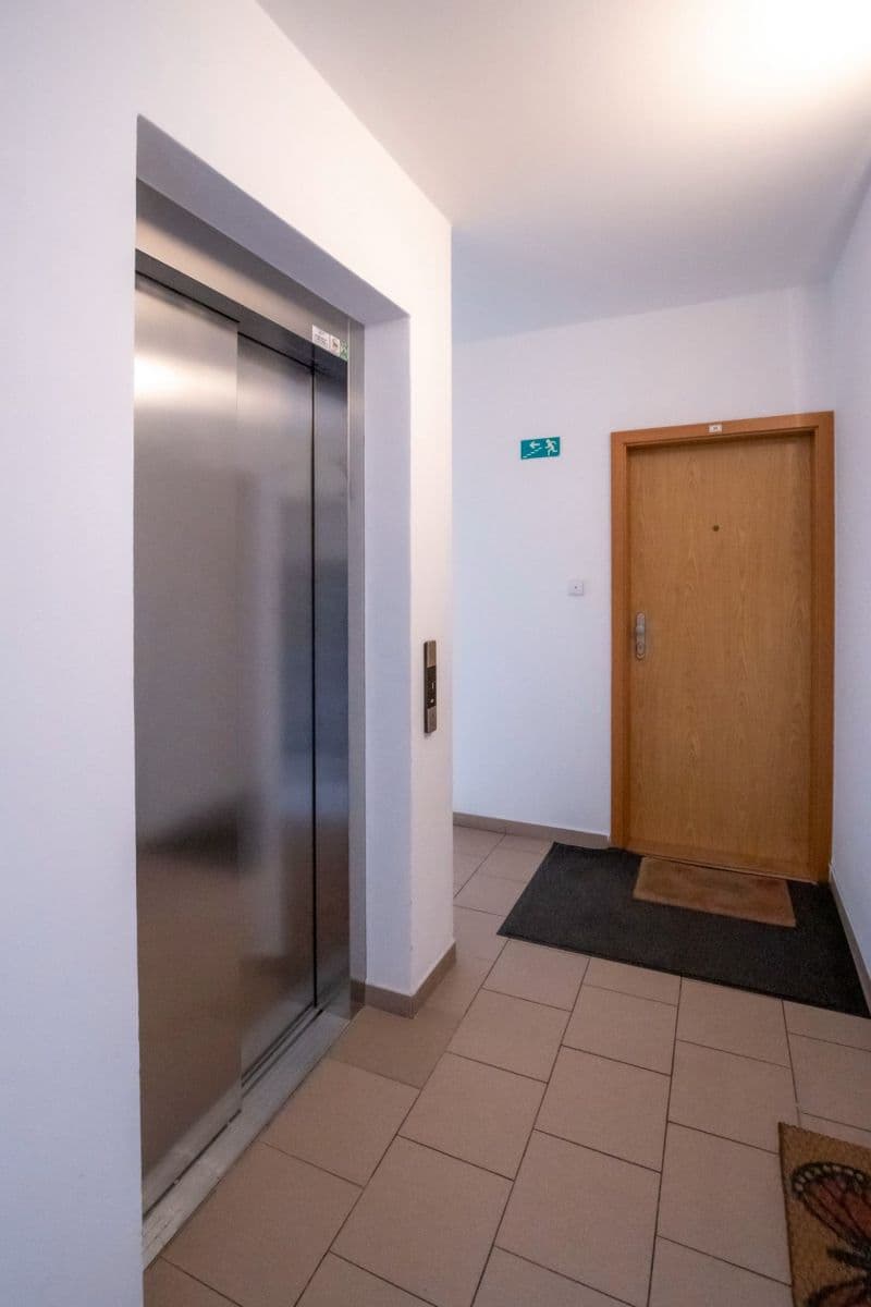 Prenájom bytu 2-izbový 55 m², Braunerova, Praha, Praha Prenájom bytu 2-izbový 55 m², Braunerova, Praha, Praha
