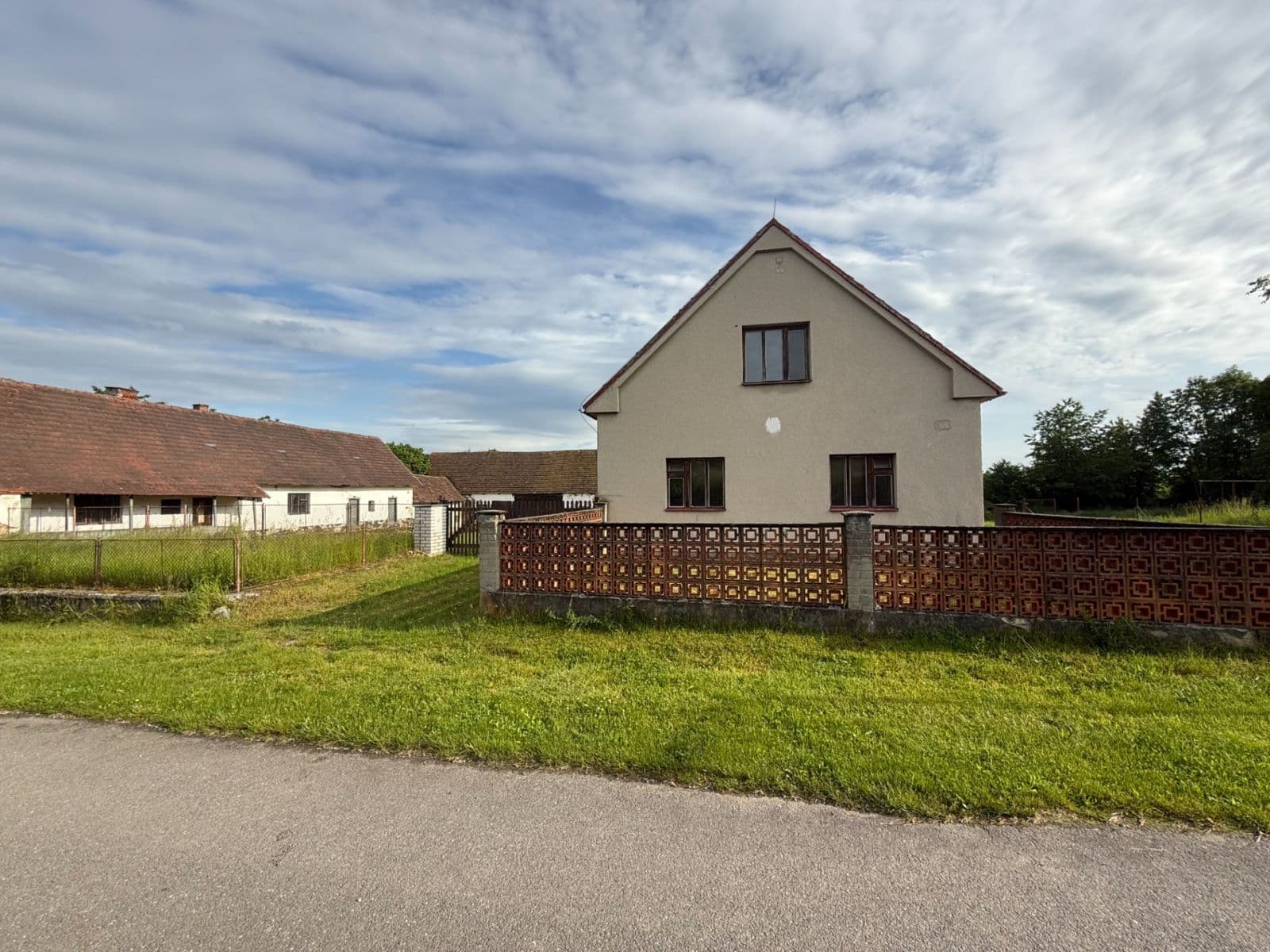 Predaj domu 292 m², pozemek 9.653 m², Stehlovice, Jihočeský kraj Predaj domu 292 m², pozemek 9.653 m², Stehlovice, Jihočeský kraj