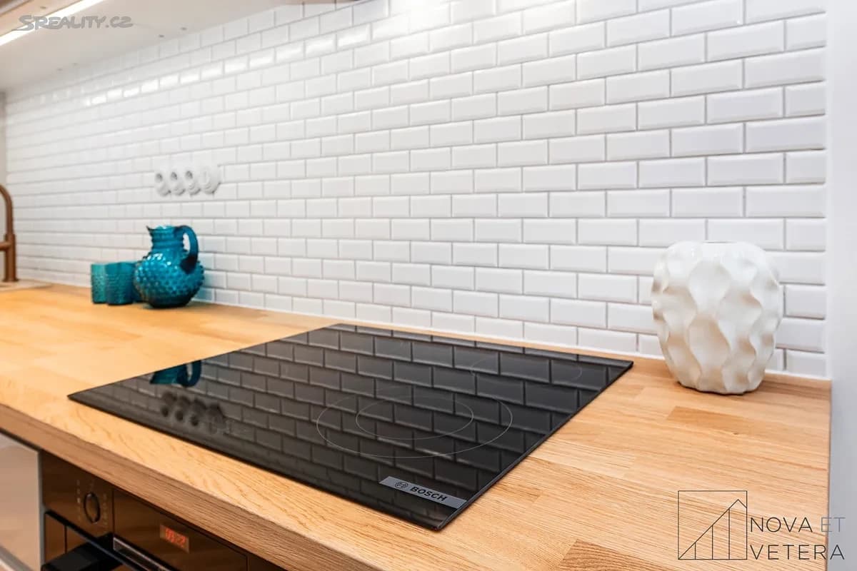 Prenájom bytu 2-izbový 71 m², Újezd, Praha, Praha Prenájom bytu 2-izbový 71 m², Újezd, Praha, Praha