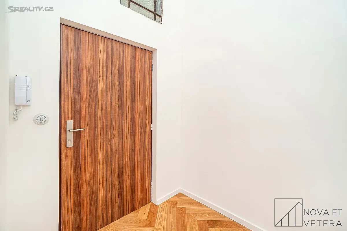 Prenájom bytu 2-izbový 71 m², Újezd, Praha, Praha Prenájom bytu 2-izbový 71 m², Újezd, Praha, Praha