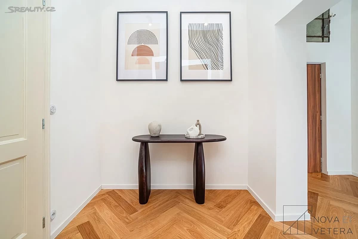 Prenájom bytu 2-izbový 71 m², Újezd, Praha, Praha Prenájom bytu 2-izbový 71 m², Újezd, Praha, Praha