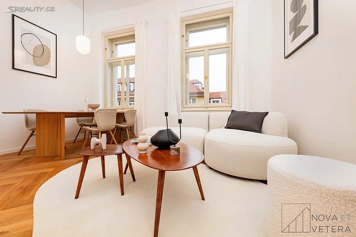 Prenájom bytu 2-izbový 71 m², Újezd, Praha, Praha Prenájom bytu 2-izbový 71 m², Újezd, Praha, Praha
