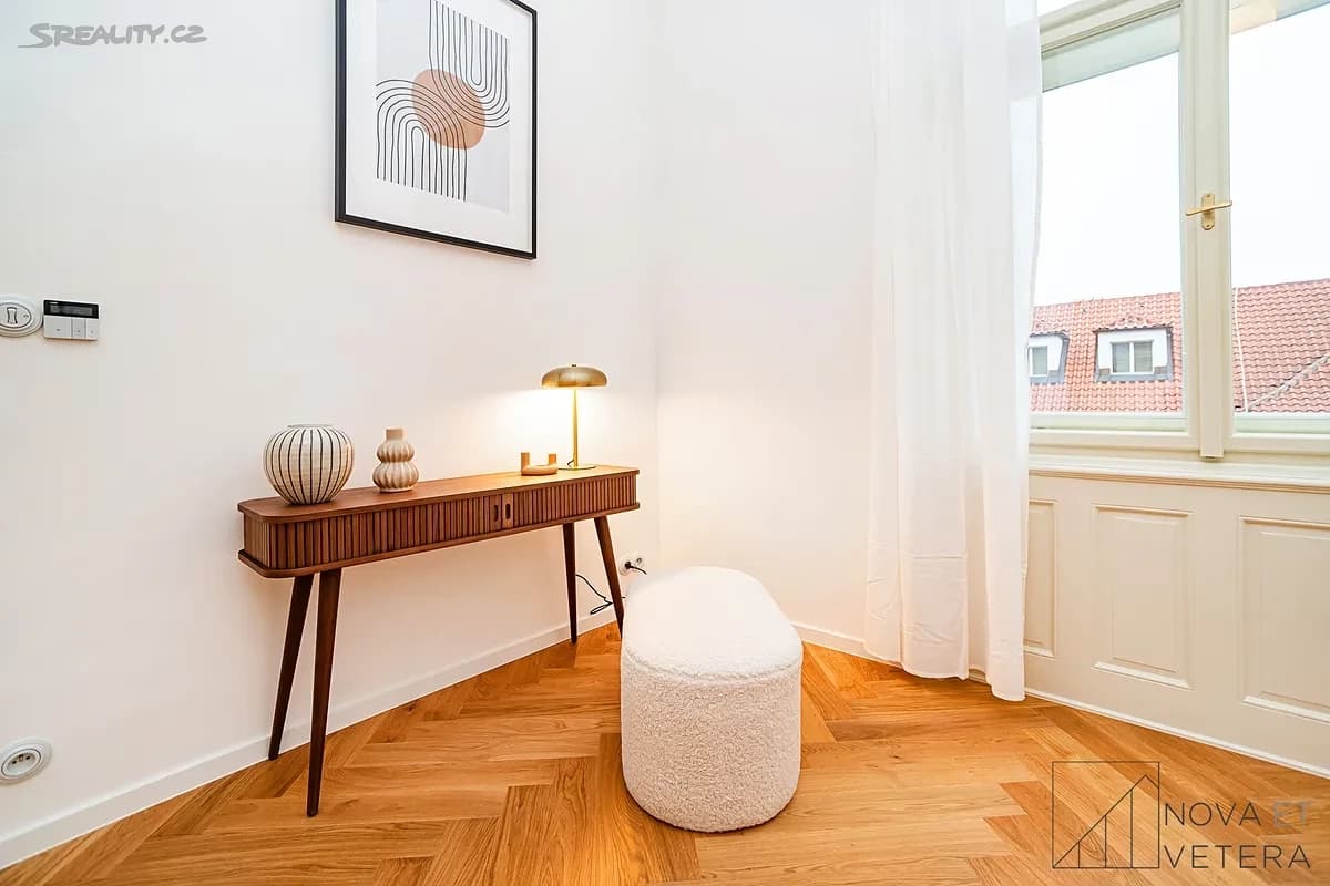 Prenájom bytu 2-izbový 71 m², Újezd, Praha, Praha Prenájom bytu 2-izbový 71 m², Újezd, Praha, Praha