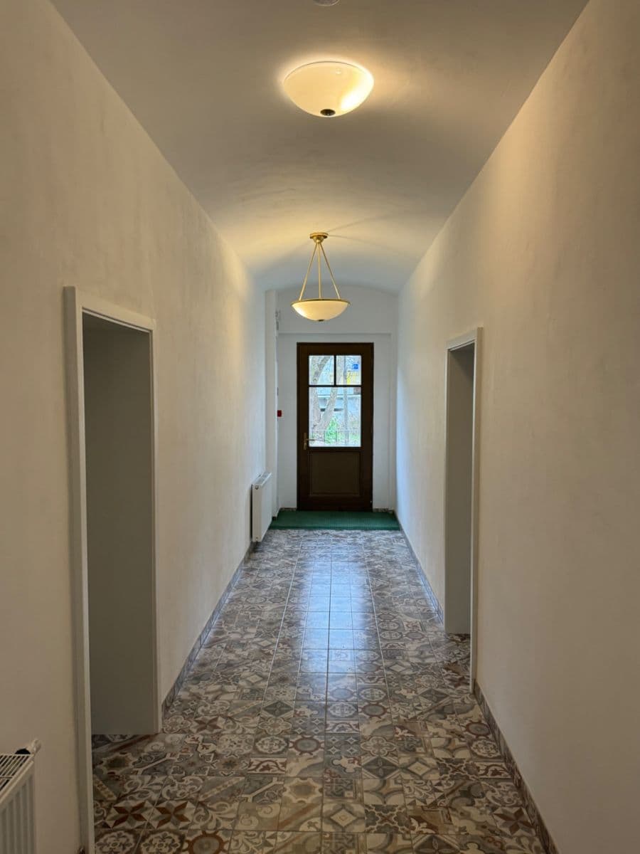 Predaj nebytového priestoru 387 m², Pod Strání, Dalovice, Karlovarský kraj Predaj nebytového priestoru 387 m², Pod Strání, Dalovice, Karlovarský kraj