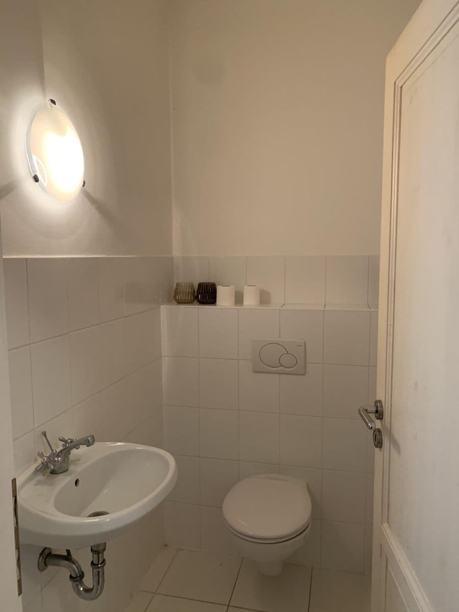 Prenájom bytu 3-izbový 100 m², Komenského, Černošice, Středočeský kraj Prenájom bytu 3-izbový 100 m², Komenského, Černošice, Středočeský kraj