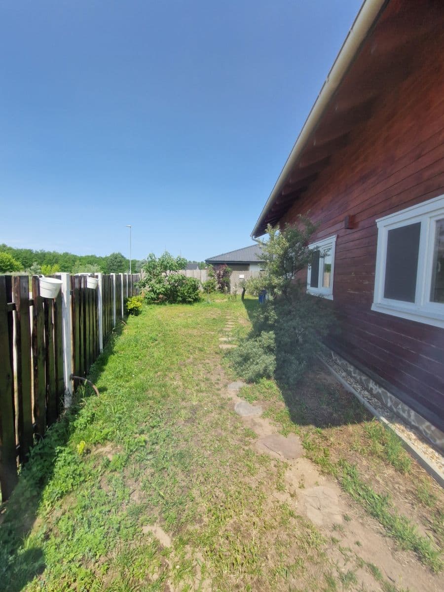 Predaj domu 1 m², pozemek 476 m², Malé Leváre, Bratislavský kraj Predaj domu 1 m², pozemek 476 m², Malé Leváre, Bratislavský kraj