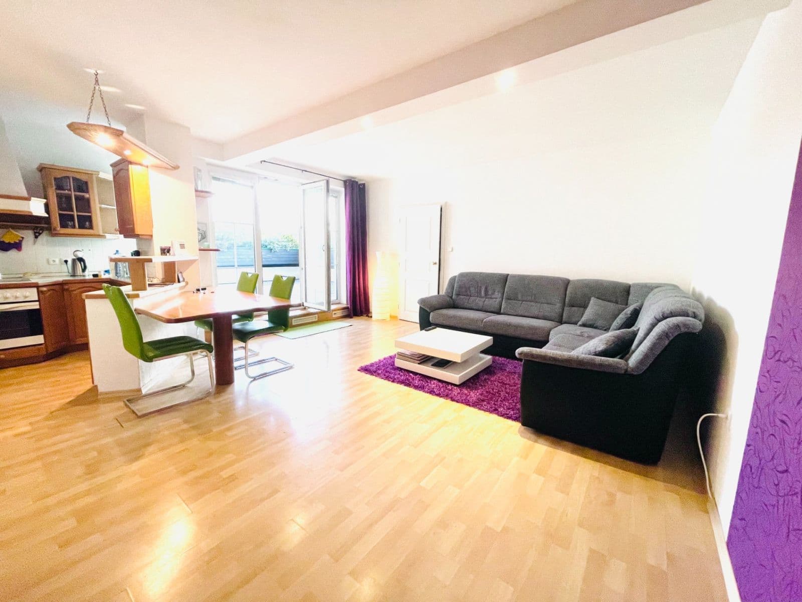 Predaj bytu 4-izbový 185 m², Ant. Barcala, České Budějovice, Jihočeský kraj Predaj bytu 4-izbový 185 m², Ant. Barcala, České Budějovice, Jihočeský kraj