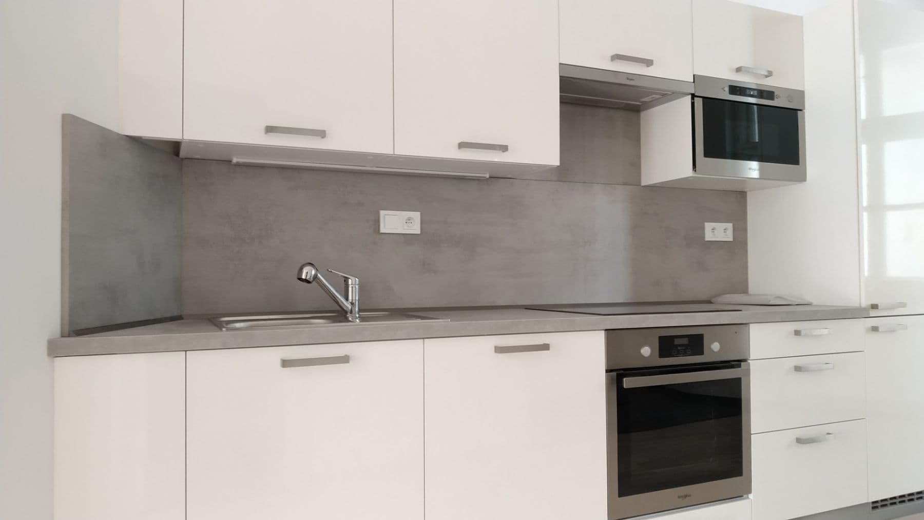 Prenájom bytu 2-izbový 38 m², Vratislavova, Praha, Praha Prenájom bytu 2-izbový 38 m², Vratislavova, Praha, Praha