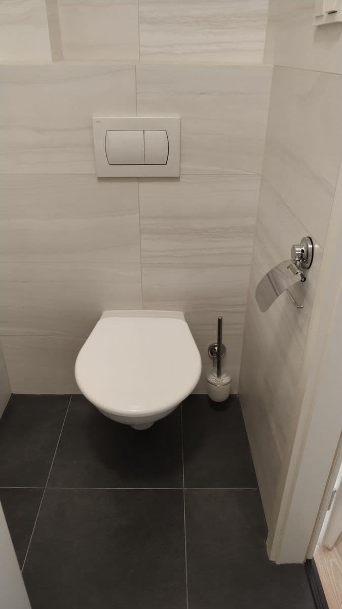 Prenájom bytu 2-izbový 38 m², Vratislavova, Praha, Praha Prenájom bytu 2-izbový 38 m², Vratislavova, Praha, Praha