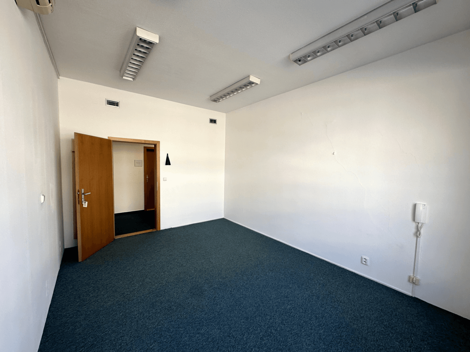 Prenájom kancelárie 27 m², Příkop, Brno, Jihomoravský kraj Prenájom kancelárie 27 m², Příkop, Brno, Jihomoravský kraj