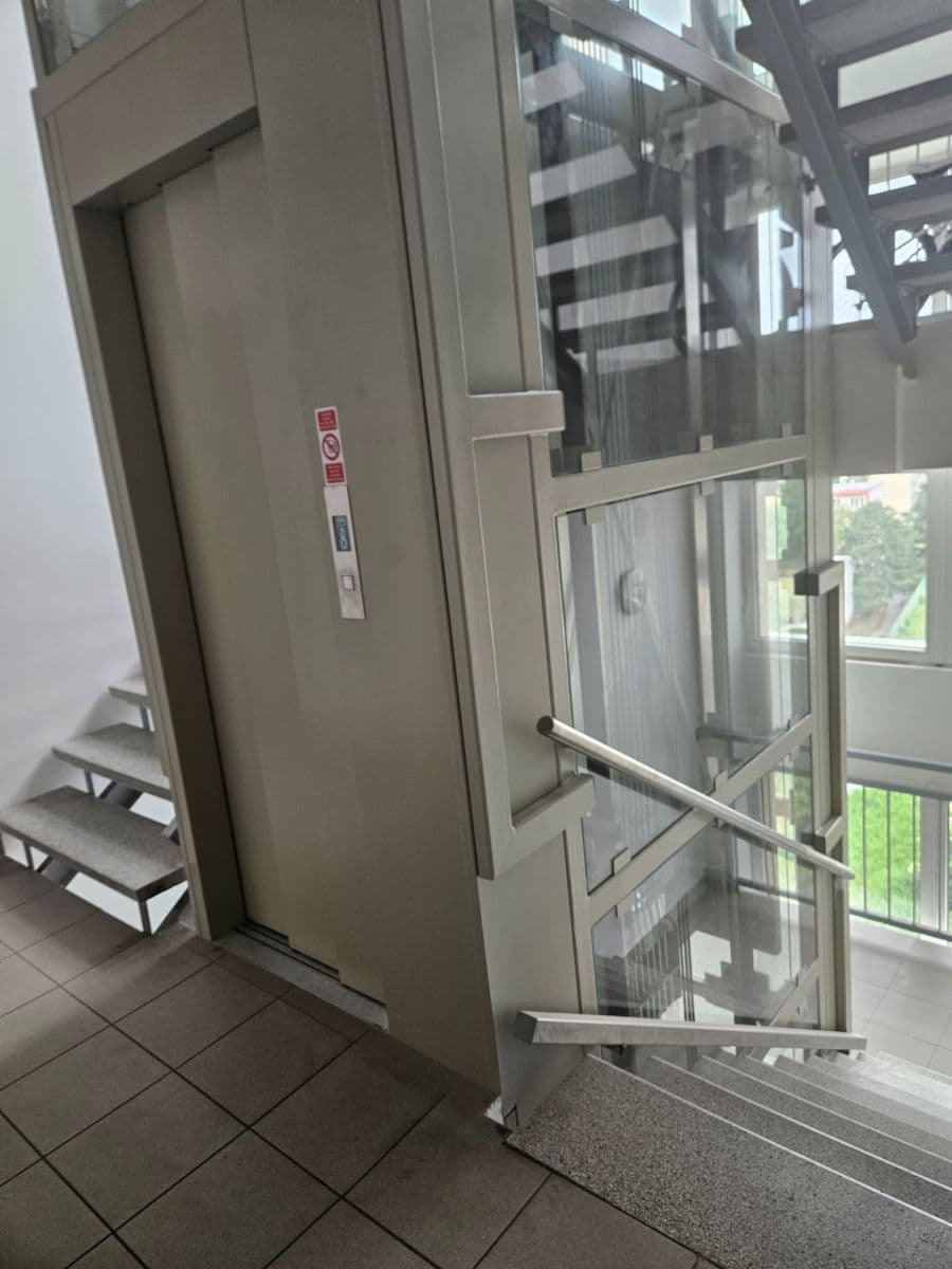 Prenájom bytu 2-izbový 50 m², Tupolevova, Praha, Praha Prenájom bytu 2-izbový 50 m², Tupolevova, Praha, Praha