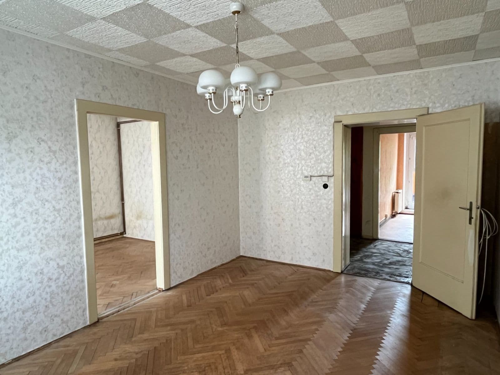 Predaj bytu 4-izbový 100 m², Hlavní, Aš, Karlovarský kraj Predaj bytu 4-izbový 100 m², Hlavní, Aš, Karlovarský kraj