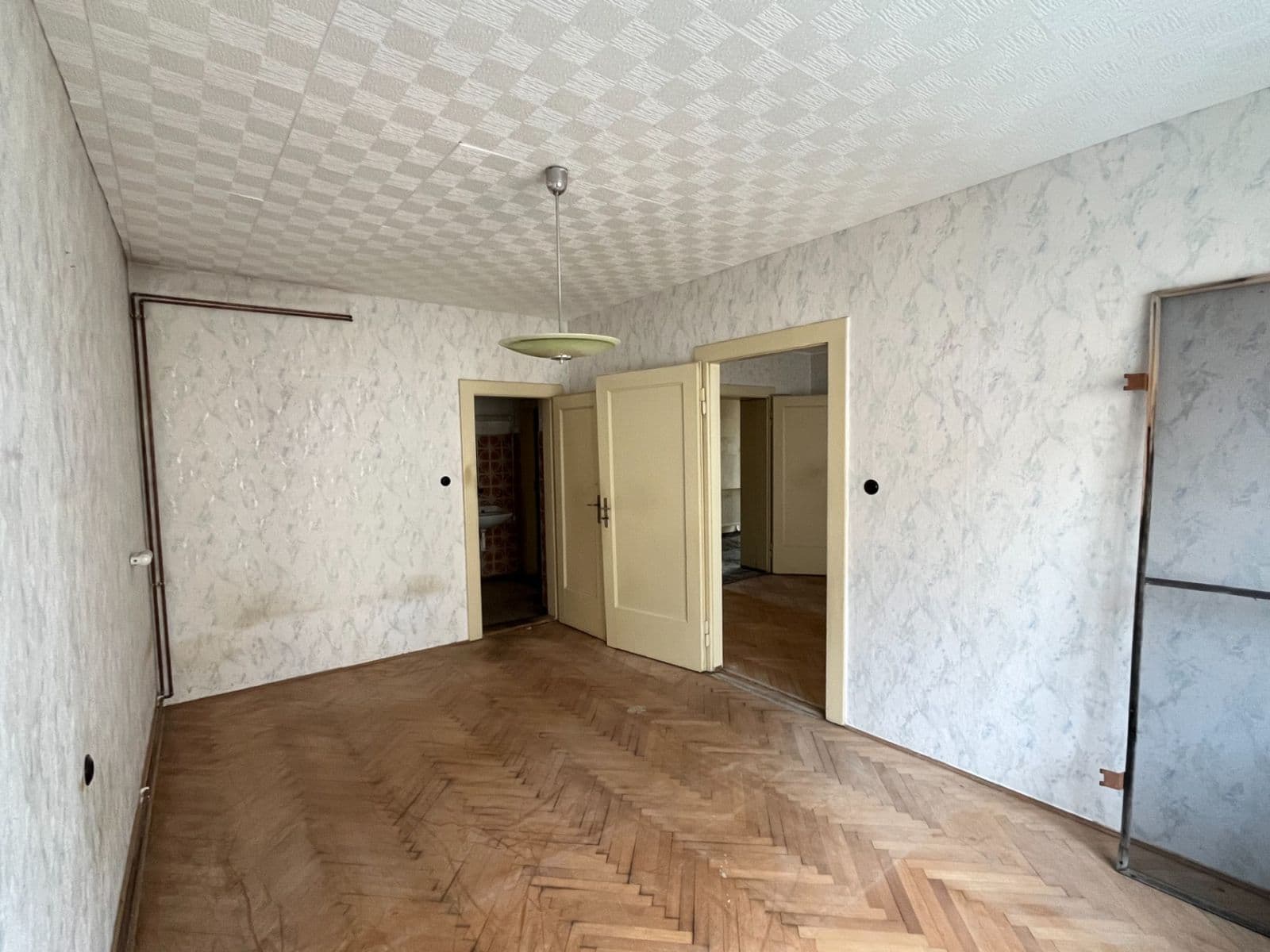 Predaj bytu 4-izbový 100 m², Hlavní, Aš, Karlovarský kraj Predaj bytu 4-izbový 100 m², Hlavní, Aš, Karlovarský kraj