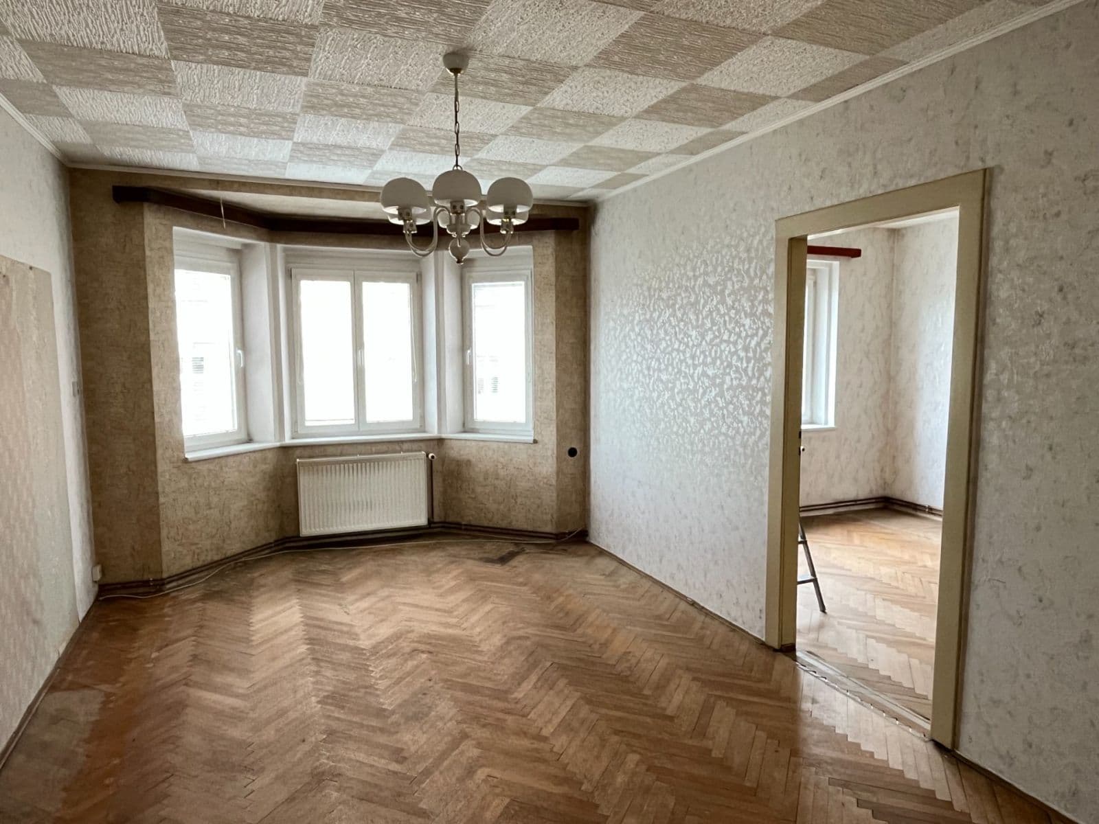 Predaj bytu 4-izbový 100 m², Hlavní, Aš, Karlovarský kraj Predaj bytu 4-izbový 100 m², Hlavní, Aš, Karlovarský kraj