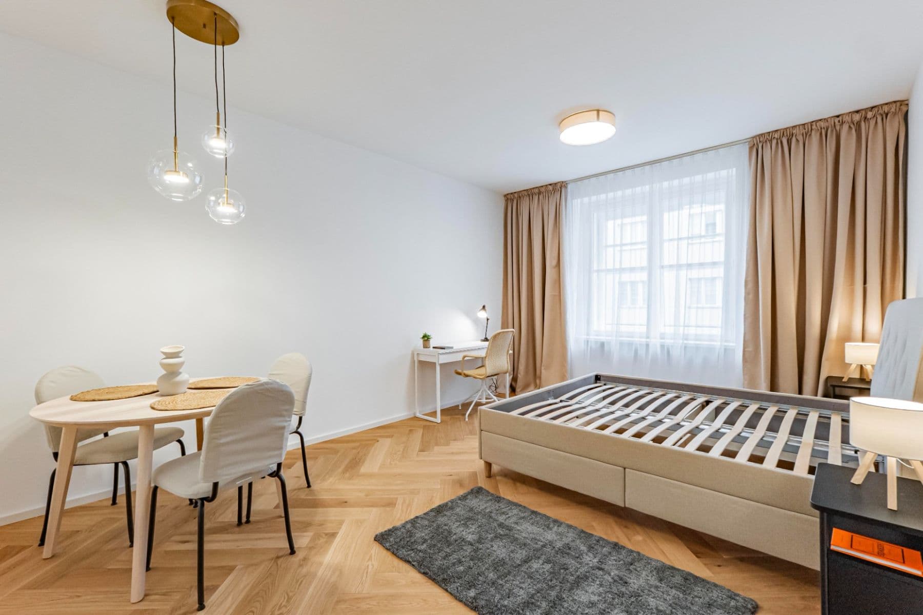 Prenájom bytu 2-izbový 46 m², Vinohradská, Praha, Praha Prenájom bytu 2-izbový 46 m², Vinohradská, Praha, Praha