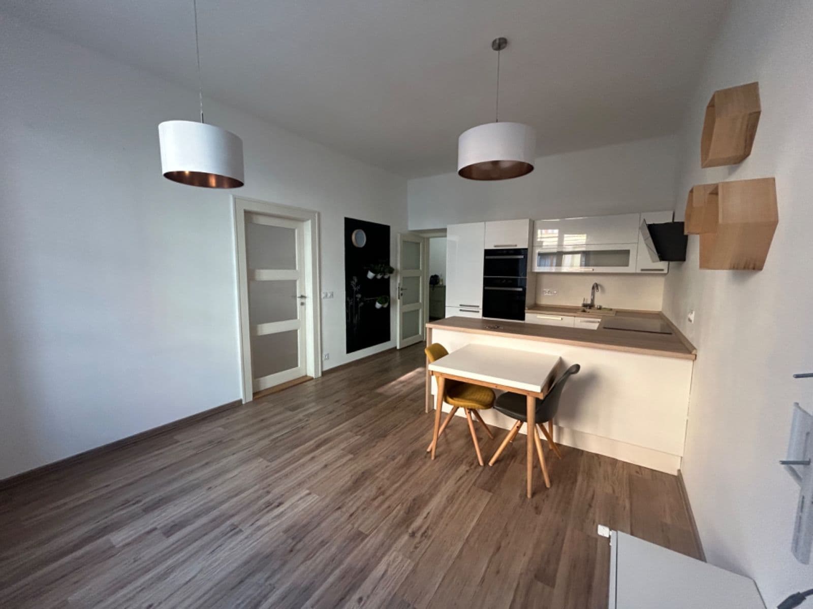 Prenájom bytu 2-izbový 59 m², Havlíčkova, Pardubice, Pardubický kraj Prenájom bytu 2-izbový 59 m², Havlíčkova, Pardubice, Pardubický kraj