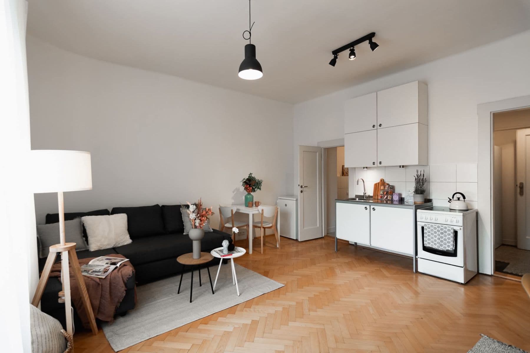 Prenájom bytu 1-izbový 33 m², Lopatecká, Praha, Praha Prenájom bytu 1-izbový 33 m², Lopatecká, Praha, Praha