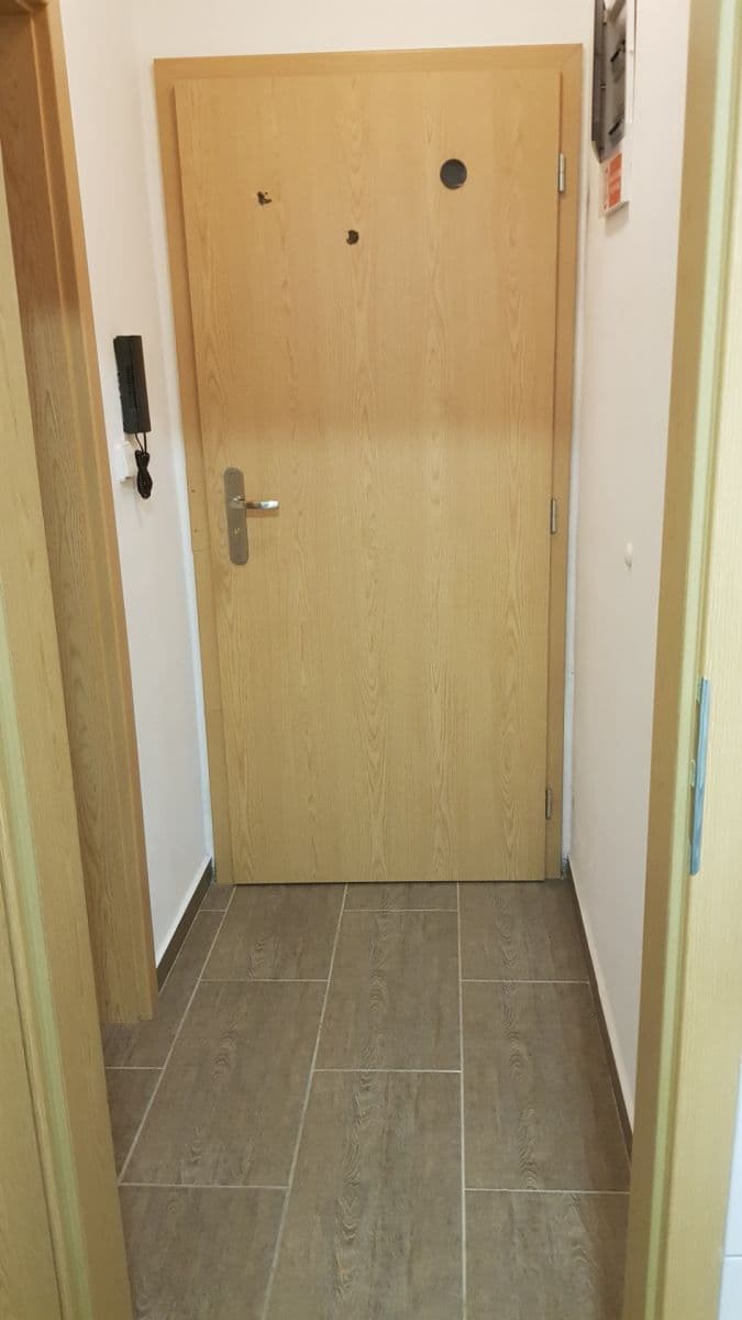 Prenájom bytu 2-izbový 48 m², Nad Zlíchovem, Praha, Praha Prenájom bytu 2-izbový 48 m², Nad Zlíchovem, Praha, Praha