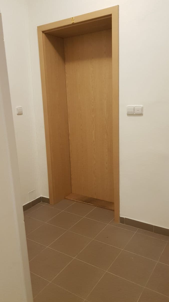 Prenájom bytu 2-izbový 48 m², Nad Zlíchovem, Praha, Praha Prenájom bytu 2-izbový 48 m², Nad Zlíchovem, Praha, Praha