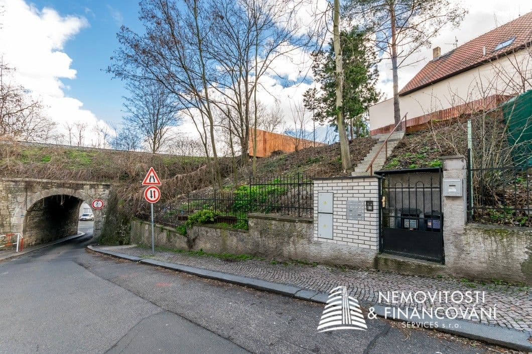 Prenájom bytu 2-izbový 48 m², Nad Zlíchovem, Praha, Praha Prenájom bytu 2-izbový 48 m², Nad Zlíchovem, Praha, Praha