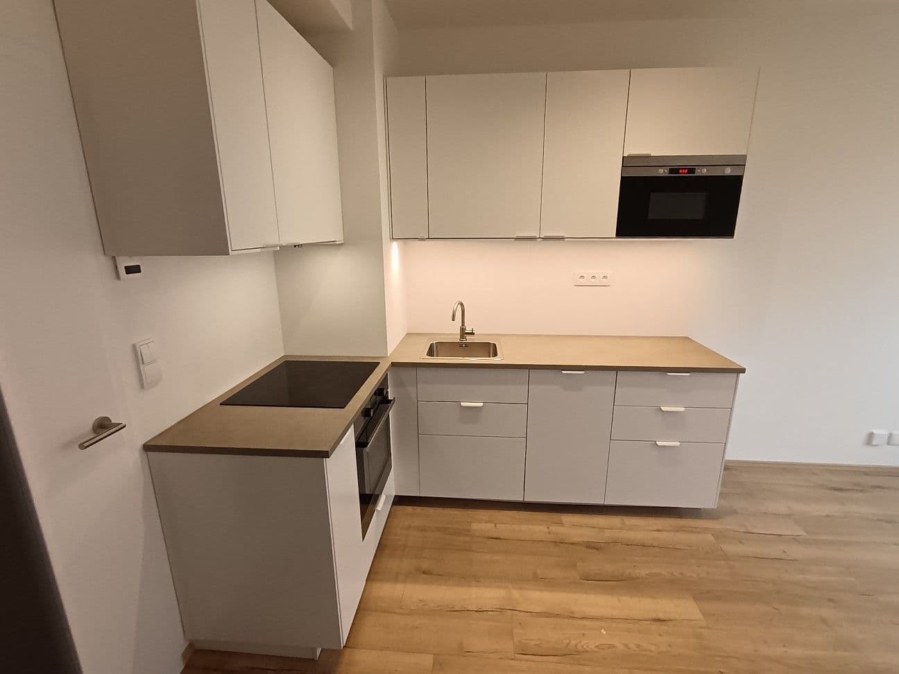Prenájom bytu 1-izbový 26 m², Křenová, Brno, Jihomoravský kraj Prenájom bytu 1-izbový 26 m², Křenová, Brno, Jihomoravský kraj