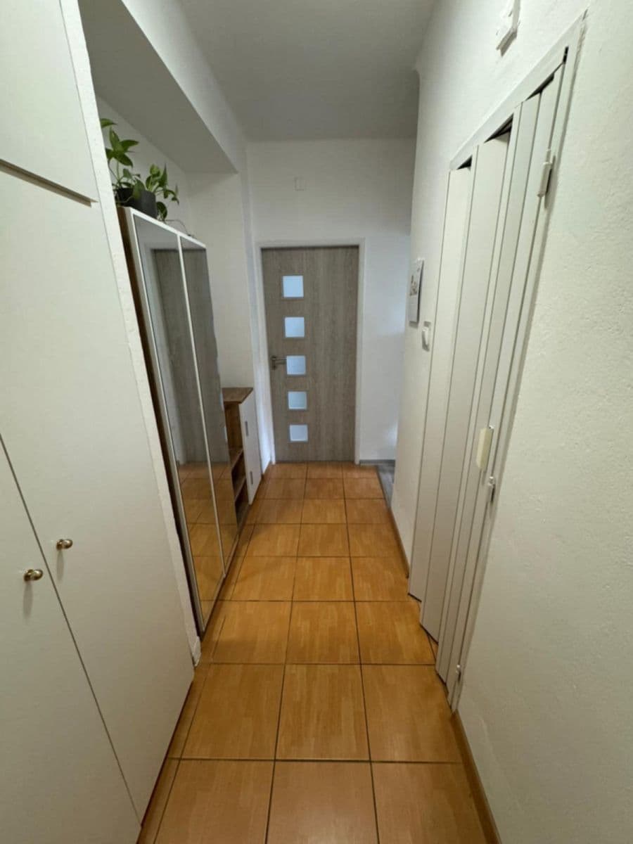 Prenájom bytu 2-izbový 55 m², Foerstrova, Olomouc, Olomoucký kraj Prenájom bytu 2-izbový 55 m², Foerstrova, Olomouc, Olomoucký kraj