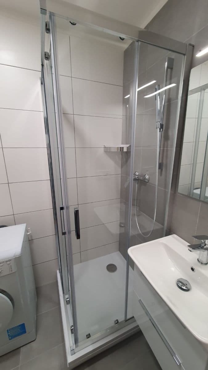 Prenájom bytu 2-izbový 55 m², Foerstrova, Olomouc, Olomoucký kraj Prenájom bytu 2-izbový 55 m², Foerstrova, Olomouc, Olomoucký kraj