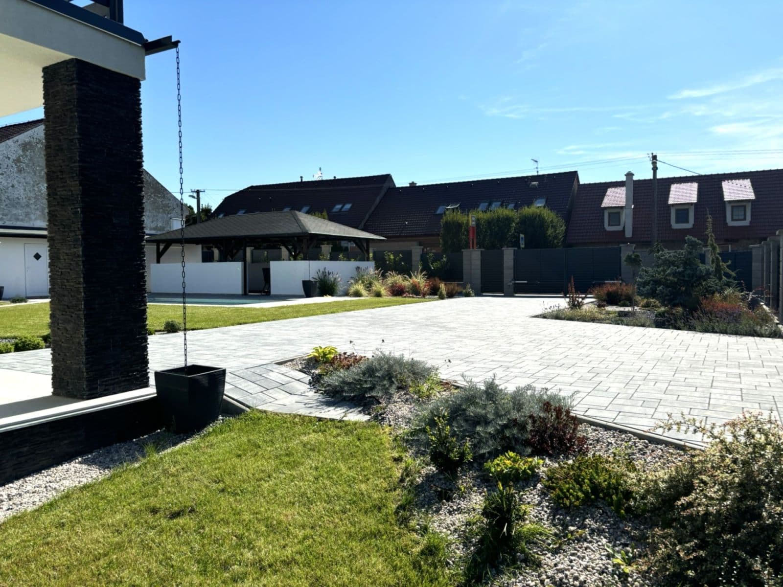 Prenájom domu 280 m², pozemek 900 m², Sulická, Sulice, Středočeský kraj Prenájom domu 280 m², pozemek 900 m², Sulická, Sulice, Středočeský kraj