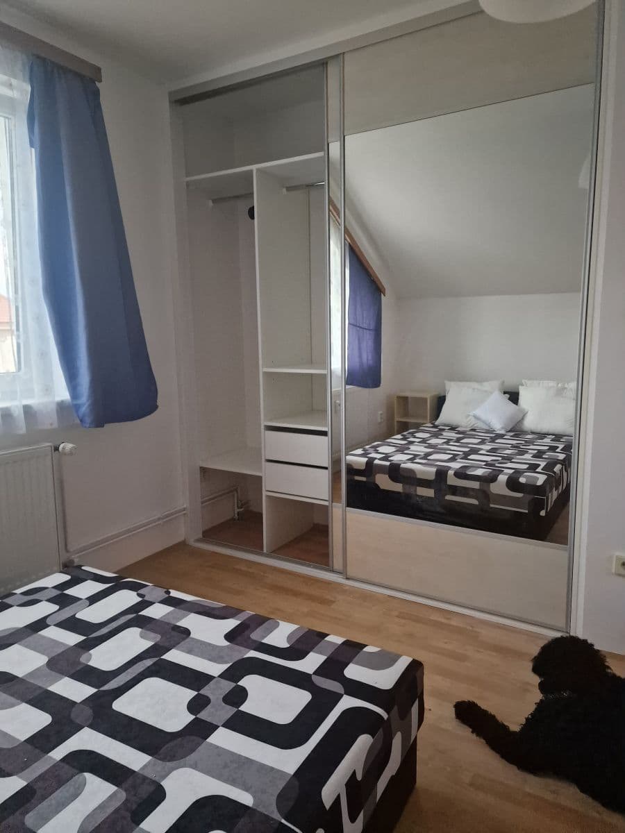 Prenájom bytu 43 m², Stará náves, Praha, Praha Prenájom bytu 43 m², Stará náves, Praha, Praha