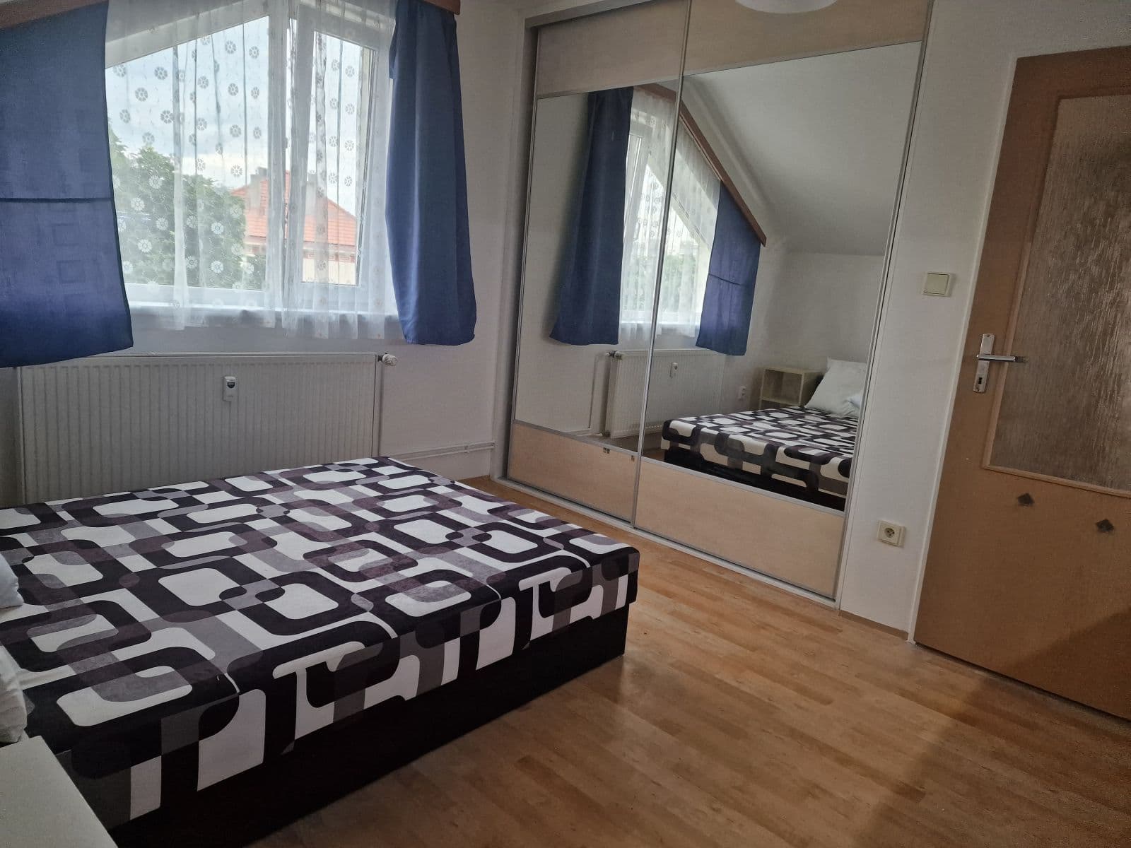 Prenájom bytu 43 m², Stará náves, Praha, Praha Prenájom bytu 43 m², Stará náves, Praha, Praha
