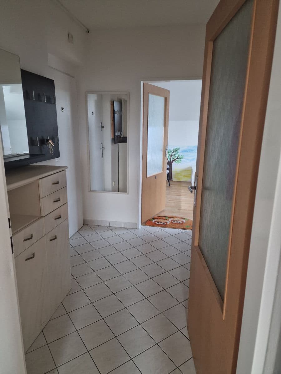 Prenájom bytu 43 m², Stará náves, Praha, Praha Prenájom bytu 43 m², Stará náves, Praha, Praha