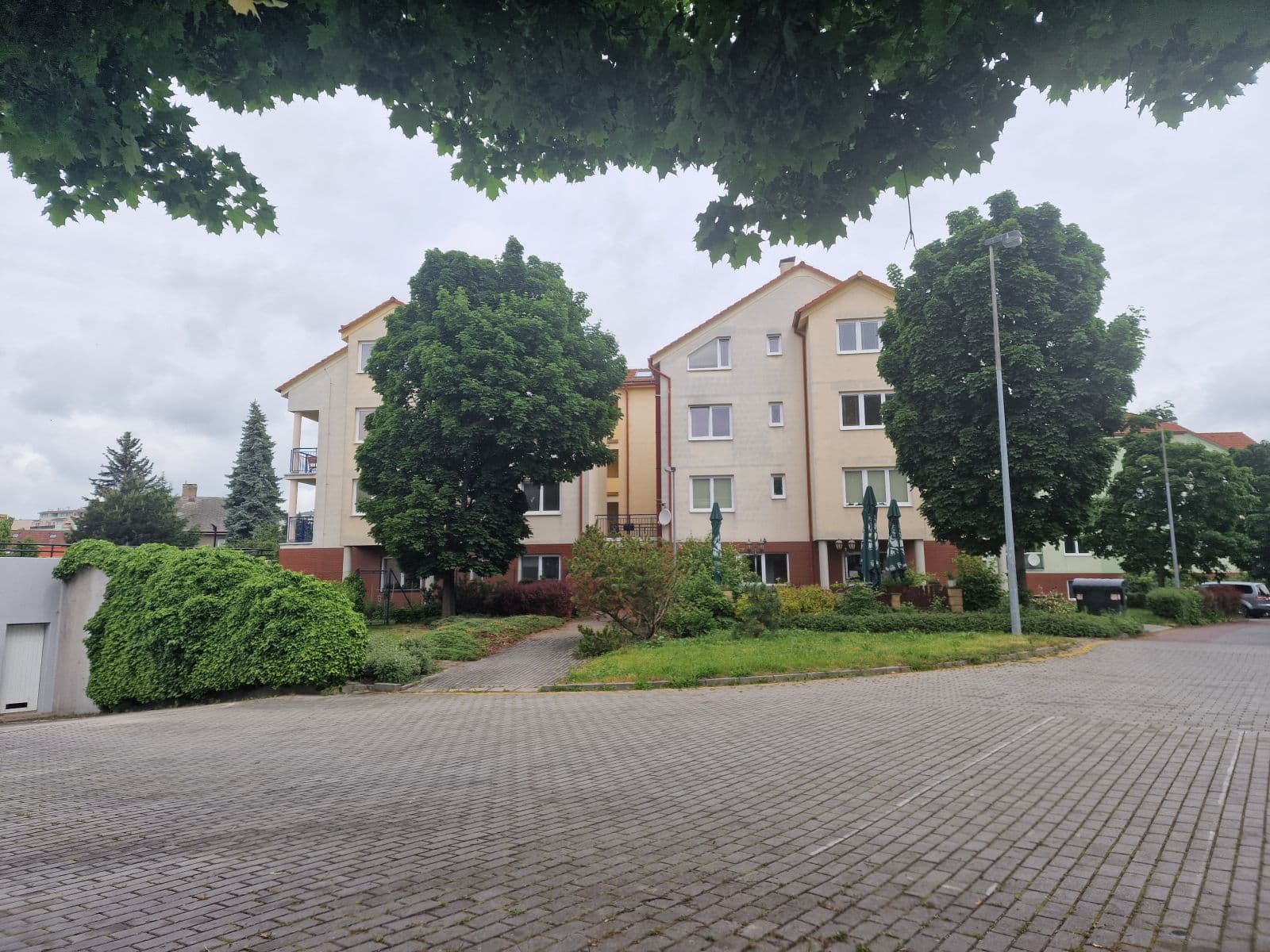 Prenájom bytu 43 m², Stará náves, Praha, Praha Prenájom bytu 43 m², Stará náves, Praha, Praha