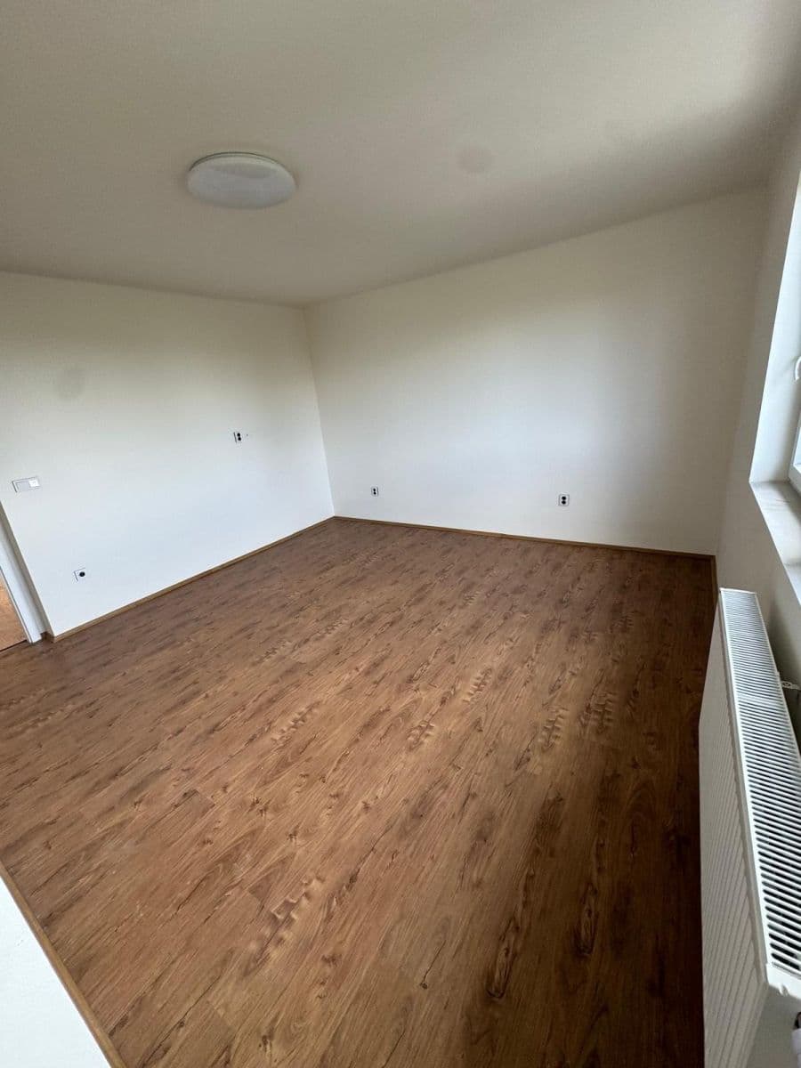 Prenájom bytu 2-izbový 60 m², Choťánky, Středočeský kraj Prenájom bytu 2-izbový 60 m², Choťánky, Středočeský kraj