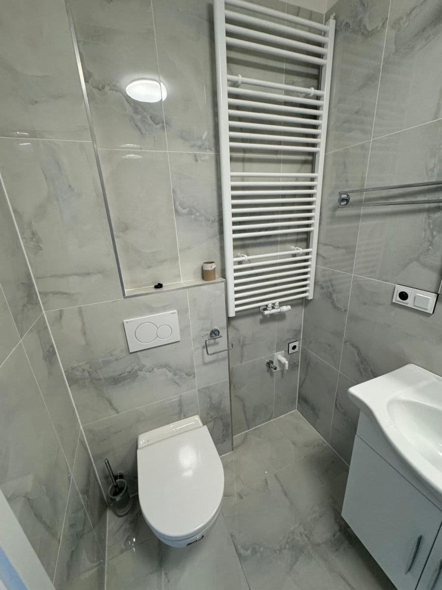 Prenájom bytu 2-izbový 60 m², Choťánky, Středočeský kraj Prenájom bytu 2-izbový 60 m², Choťánky, Středočeský kraj