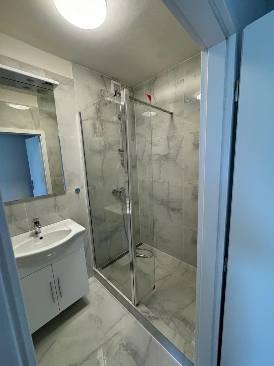 Prenájom bytu 2-izbový 60 m², Choťánky, Středočeský kraj Prenájom bytu 2-izbový 60 m², Choťánky, Středočeský kraj