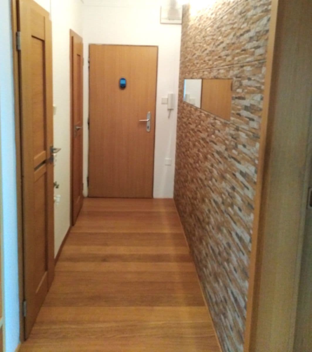 Prenájom bytu 3-izbový 68 m², Kaštanová, Olomouc, Olomoucký kraj Prenájom bytu 3-izbový 68 m², Kaštanová, Olomouc, Olomoucký kraj