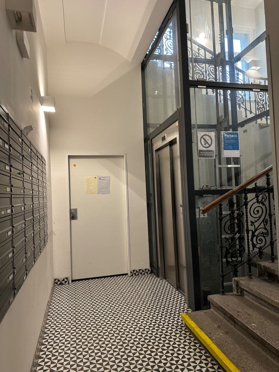 Predaj bytu 2-izbový 56 m², Tyršova, Praha, Praha Predaj bytu 2-izbový 56 m², Tyršova, Praha, Praha