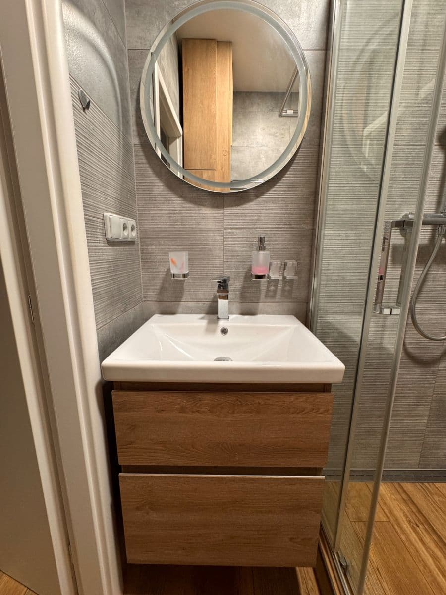 Prenájom bytu 2-izbový 51 m², Hiršlova, Praha, Praha Prenájom bytu 2-izbový 51 m², Hiršlova, Praha, Praha