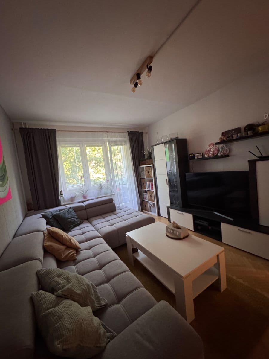Prenájom bytu 2-izbový 51 m², Hiršlova, Praha, Praha Prenájom bytu 2-izbový 51 m², Hiršlova, Praha, Praha